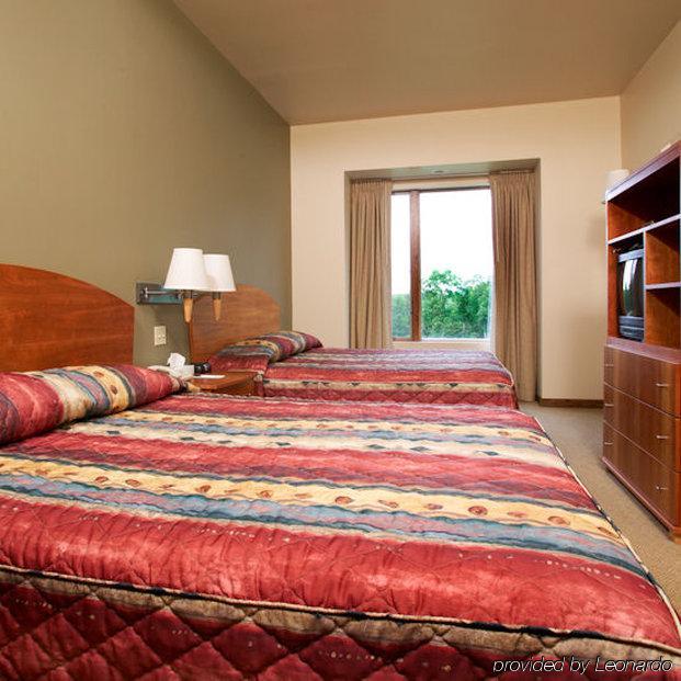 Cedar River Village Bellaire Room photo